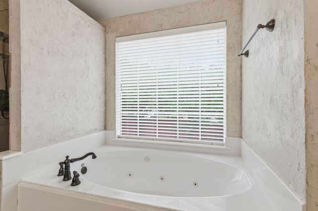 1537 Lakeview Drive, Keller, TX 76248