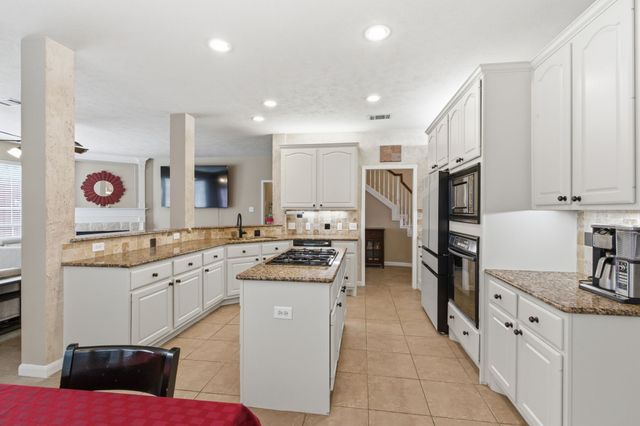 1537 Lakeview Drive, Keller, TX 76248