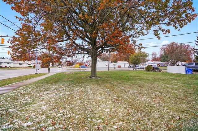 550 E 288th Street, Willowick, OH 44095