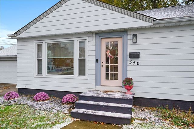 550 E 288th Street, Willowick, OH 44095