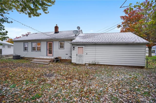 550 E 288th Street, Willowick, OH 44095