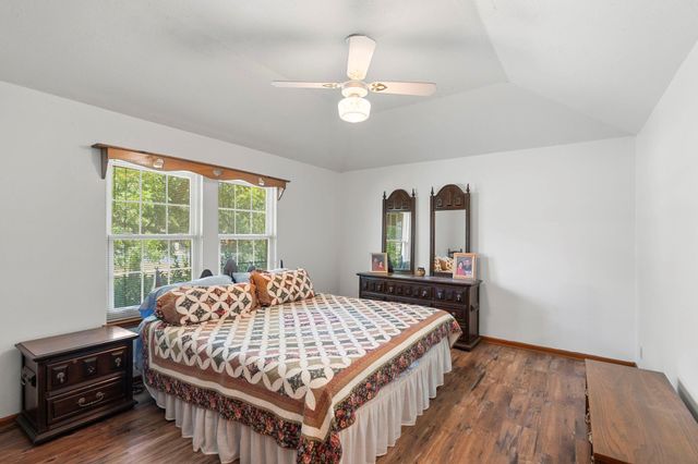 315 Caracara DR, Buda, TX 78610
