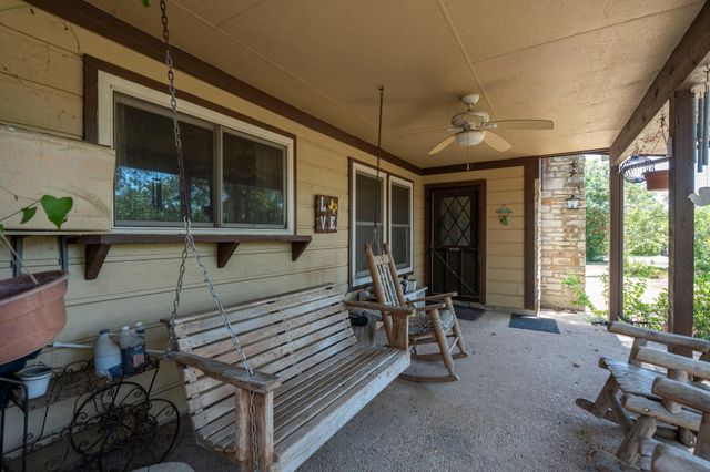 315 Caracara DR, Buda, TX 78610