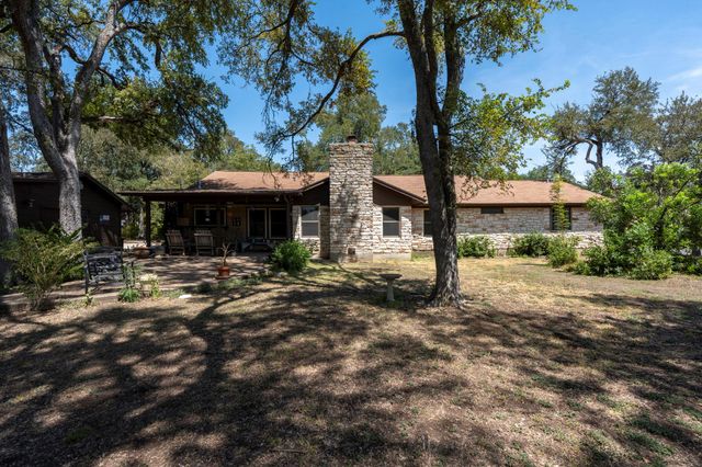 315 Caracara DR, Buda, TX 78610