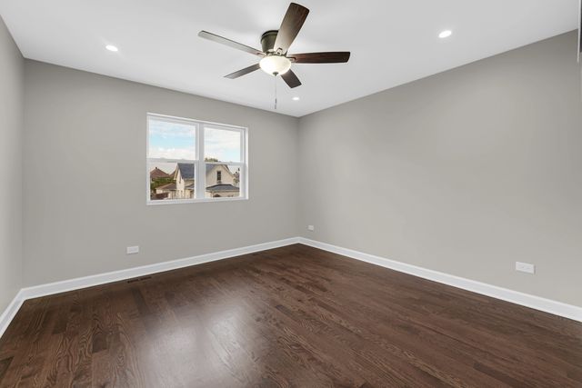 131 N 21st Avenue, Melrose Park, IL 60160