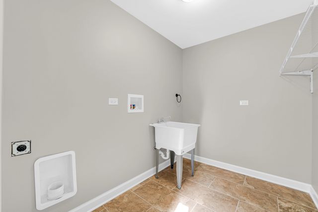 131 N 21st Avenue, Melrose Park, IL 60160