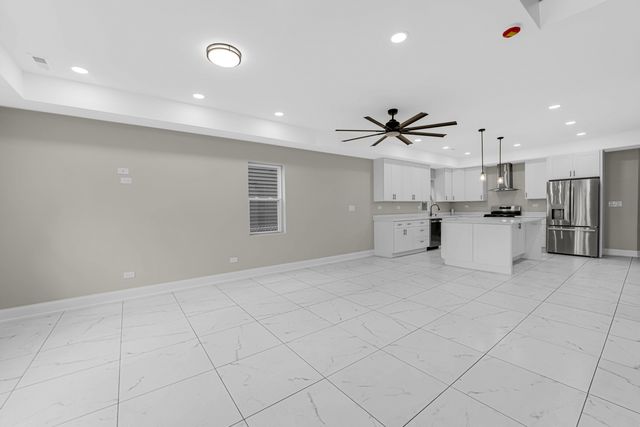 131 N 21st Avenue, Melrose Park, IL 60160