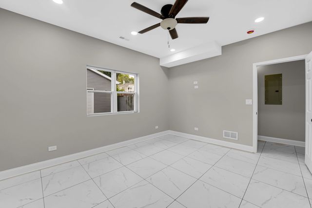 131 N 21st Avenue, Melrose Park, IL 60160