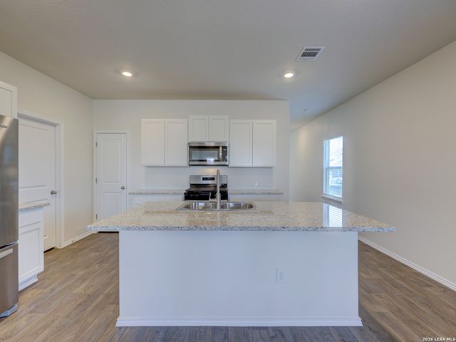 15619 GARAM TRL, Von Ormy, TX 78073