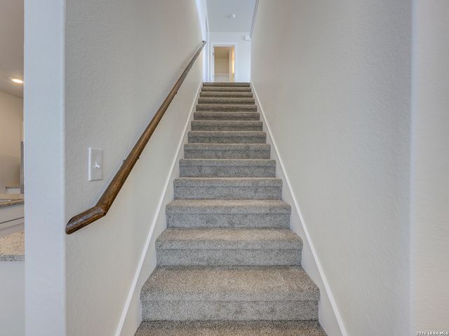 15619 GARAM TRL, Von Ormy, TX 78073