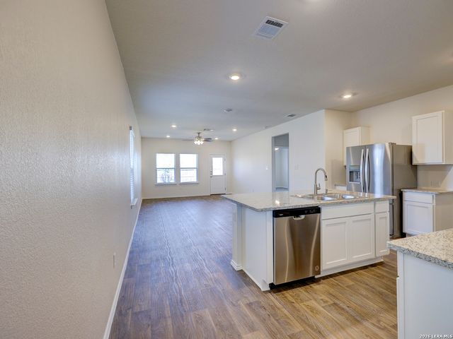 15619 GARAM TRL, Von Ormy, TX 78073