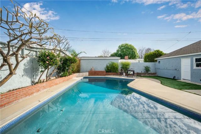 3120 San Anseline, Long Beach, CA 90808