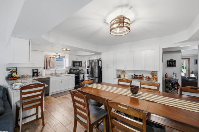 47651 Chrys Road, Macomb, MI 48044