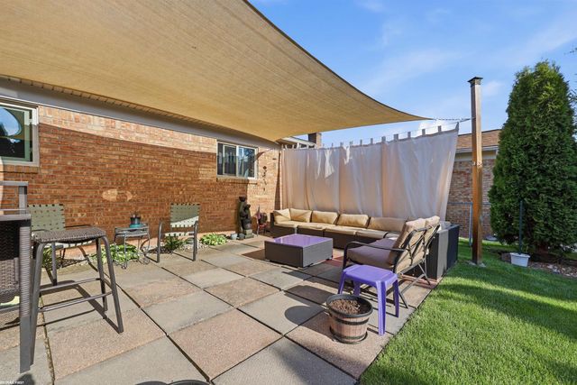 47651 Chrys Road, Macomb, MI 48044
