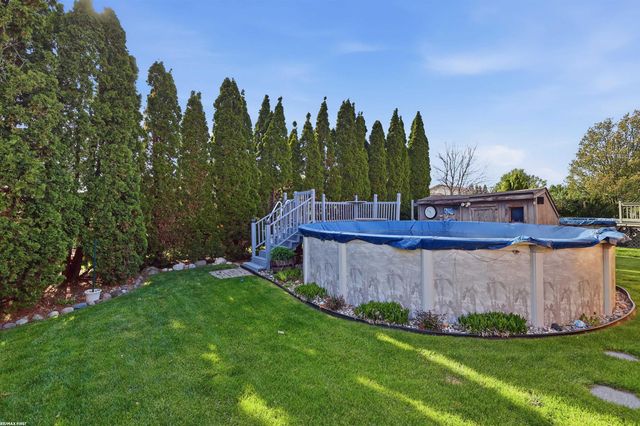 47651 Chrys Road, Macomb, MI 48044