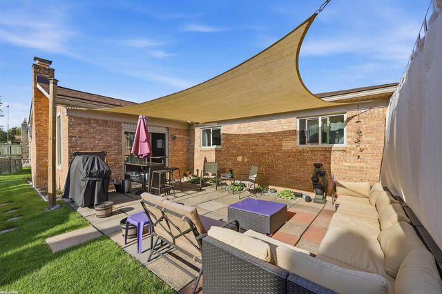 47651 Chrys Road, Macomb, MI 48044