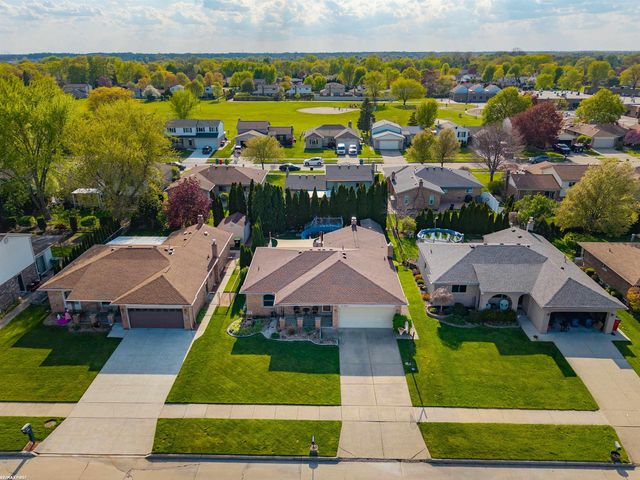 47651 Chrys Road, Macomb, MI 48044