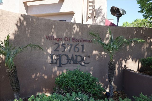 25761 Le Parc 9, Lake Forest, CA 92630