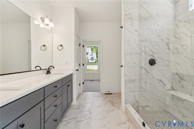 3953 Robins Ridge Dr, Moseley, VA 23120