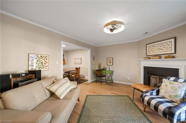 303 Settlers Run Drive, Winston-salem, NC 27101