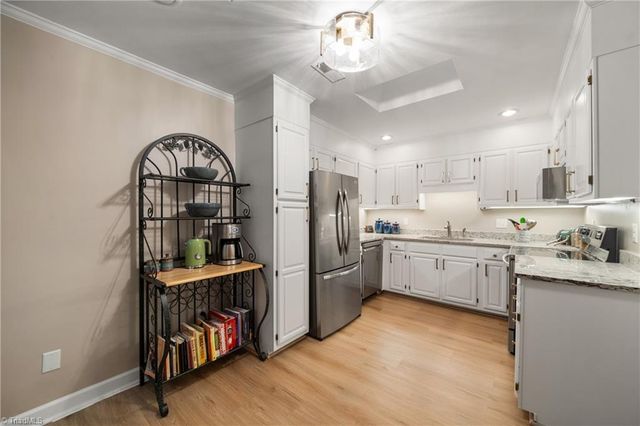 303 Settlers Run Drive, Winston-salem, NC 27101