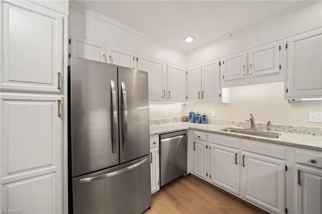 303 Settlers Run Drive, Winston-salem, NC 27101