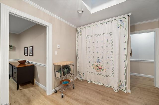 303 Settlers Run Drive, Winston-salem, NC 27101