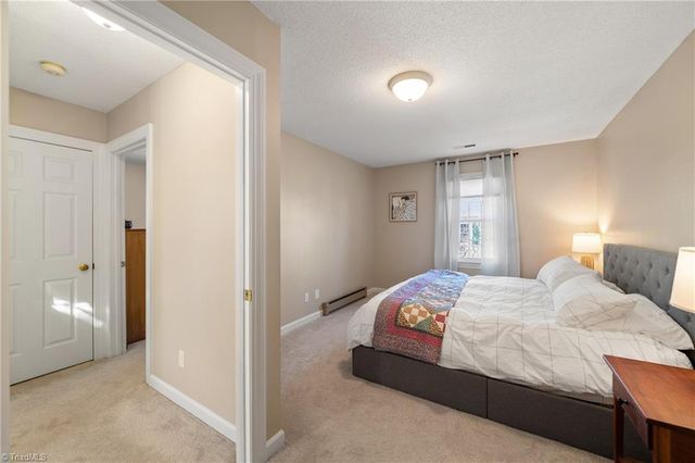 303 Settlers Run Drive, Winston-salem, NC 27101