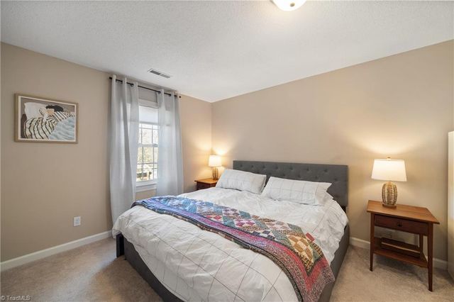 303 Settlers Run Drive, Winston-salem, NC 27101