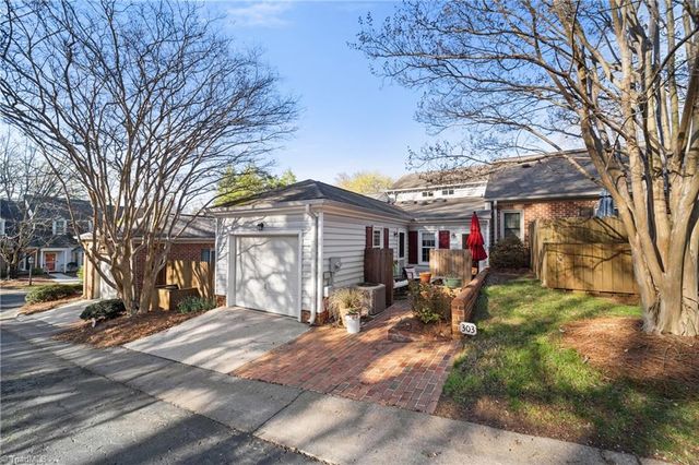 303 Settlers Run Drive, Winston-salem, NC 27101