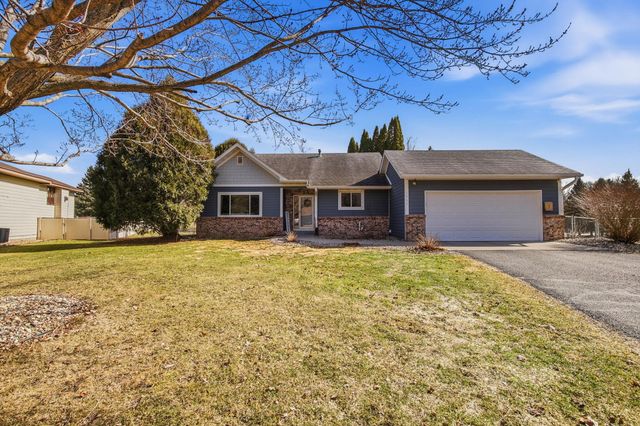 1066 Tiffany Place, Eagan, MN 55123