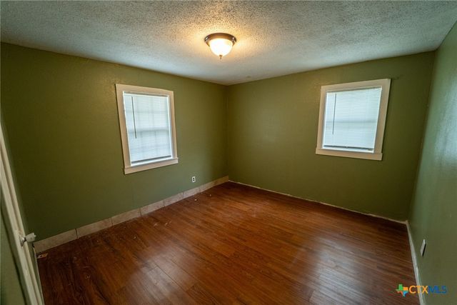 180 Huntington Drive, Victoria, TX 77905