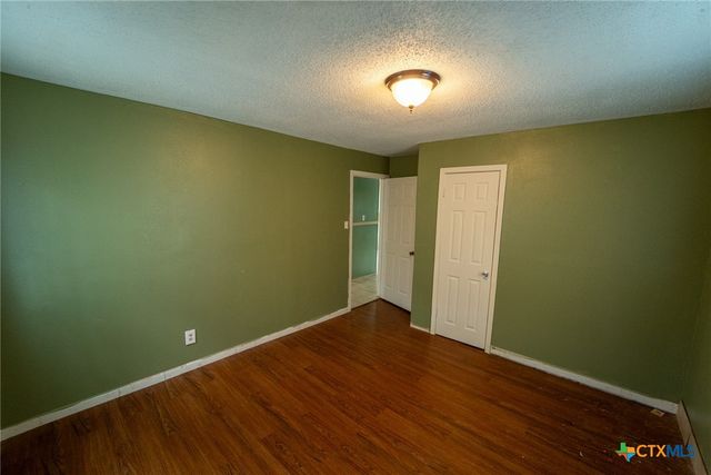 180 Huntington Drive, Victoria, TX 77905