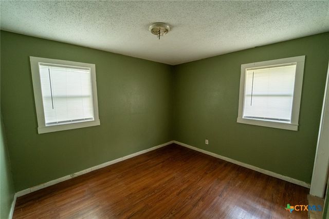180 Huntington Drive, Victoria, TX 77905