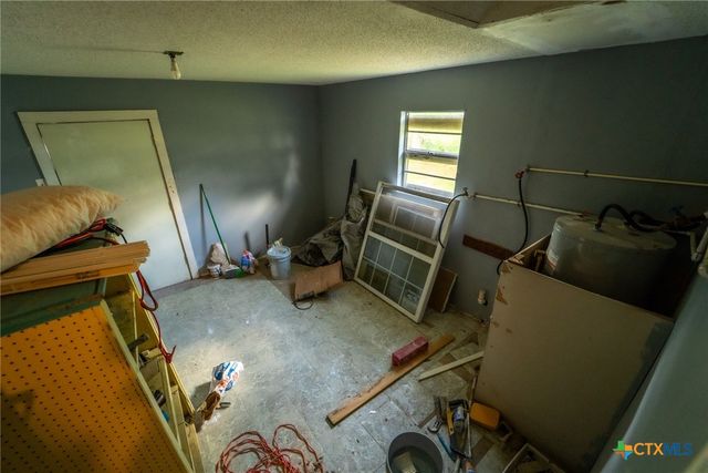 180 Huntington Drive, Victoria, TX 77905