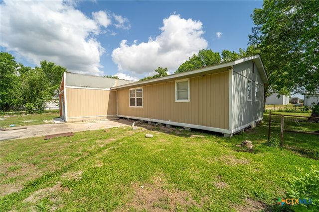 180 Huntington Drive, Victoria, TX 77905