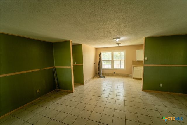180 Huntington Drive, Victoria, TX 77905