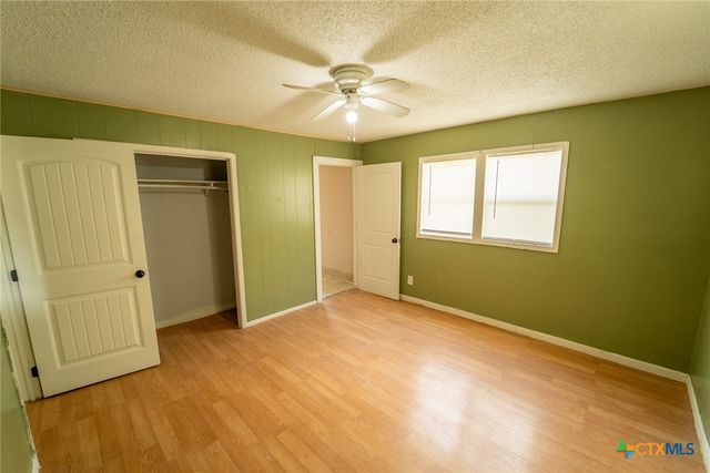 180 Huntington Drive, Victoria, TX 77905