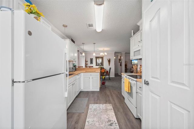 1000 KINGS HIGHWAY 390, Port Charlotte, FL 33980