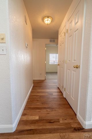 935 Maplecrest Dr, Pueblo, CO 81005