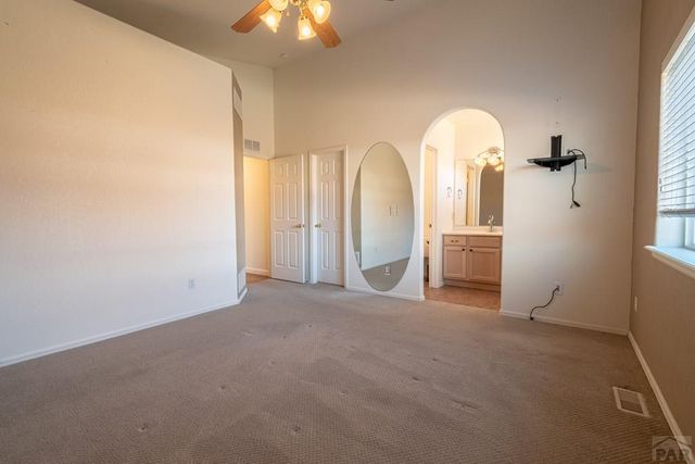 935 Maplecrest Dr, Pueblo, CO 81005