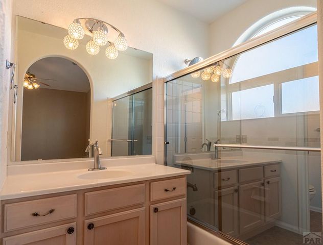 935 Maplecrest Dr, Pueblo, CO 81005