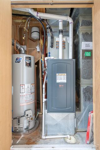 935 Maplecrest Dr, Pueblo, CO 81005