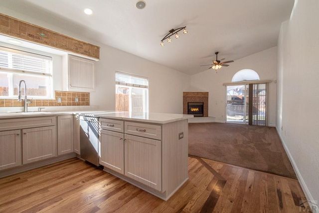 935 Maplecrest Dr, Pueblo, CO 81005