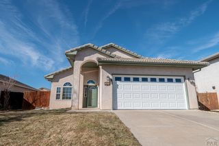 935 Maplecrest Dr, Pueblo, CO 81005