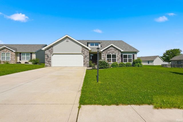 203 Orchard Place Parkway, Kendallville, IN 46755