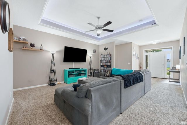 203 Orchard Place Parkway, Kendallville, IN 46755
