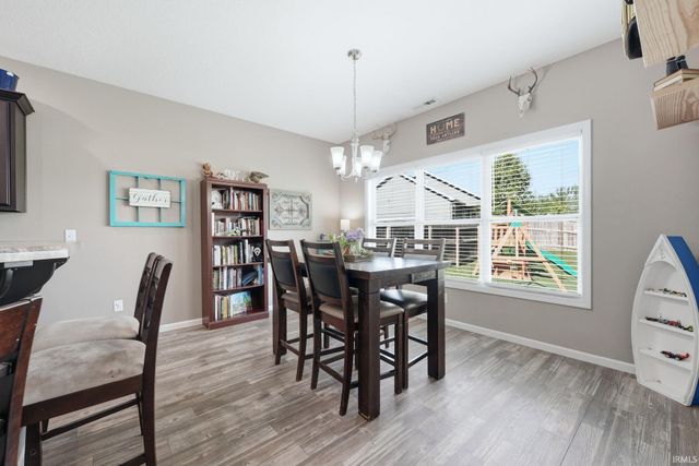 203 Orchard Place Parkway, Kendallville, IN 46755