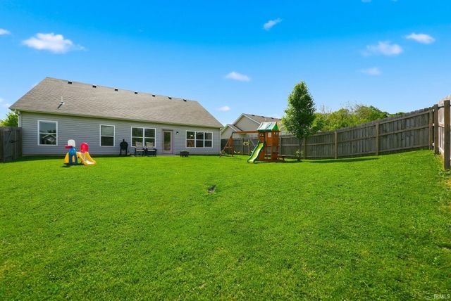 203 Orchard Place Parkway, Kendallville, IN 46755