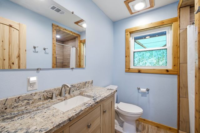 612 Oakwood Drive, Euless, TX 76040